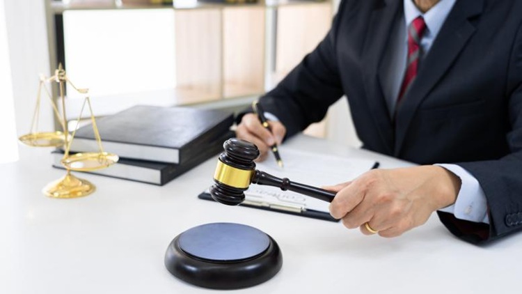 走私集成电路偷逃税款，冠领律师依法辩护助嫌疑人获不起诉决定