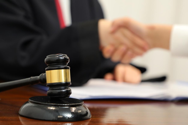 深圳物流经理陷职务侵占罪,冠领律师多维辩护终获不起诉决定 深圳物流经理陷职务侵占罪,冠领律师多维辩护终获不起诉决定