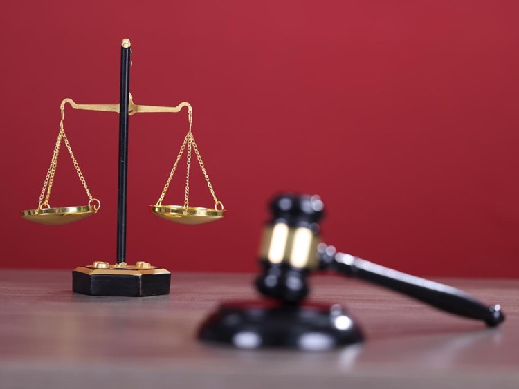 百万居间费完璧归赵,冠领律师远赴内蒙古助委托人打赢中介合同保卫战 百万居间费完璧归赵,冠领律师远赴内蒙古助委托人打赢中介合同保卫战