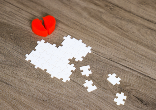 雪中送炭变卷款失联？七旬老人50万养老钱遭侄女侵占，冠领律师助其成功维权-1