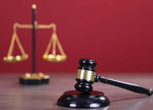 青年情感纠纷升级为持械互殴，冠领律师细致梳理从宽情节助被告人获轻判-2