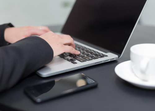 公司创始人遭遇“净身出户”，冠领律师六度受托，一朝调解破除多案困局-1