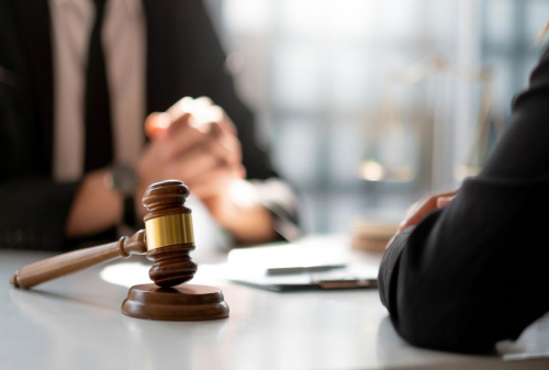 公司创始人遭遇“净身出户”，冠领律师六度受托，一朝调解破除多案困局-2