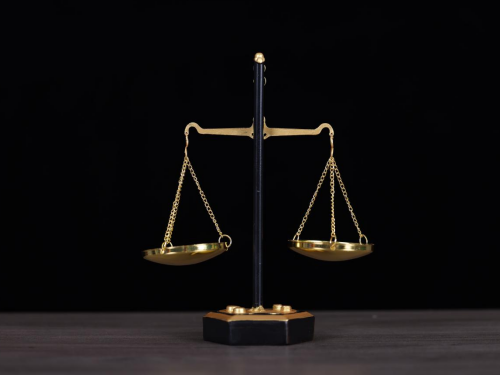 女子将银行卡出借被控“掩隐罪”,冠领律师为其争取缓刑判决-2 女子将银行卡出借被控“掩隐罪”,冠领律师为其争取缓刑判决-2