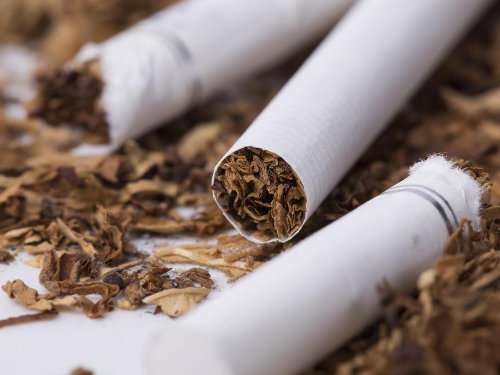 冠领律师担任广东广州19岁涉嫌非法经营罪案辩护人获从轻、减轻处罚-1