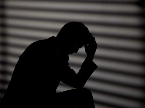 妻子的百万秘密债务压垮婚姻，冠领律师仅用7天助男方“无债”离婚并获抚养权-1